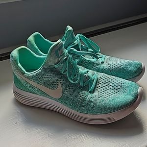 Nike LunarEpic Low Flyknit Running Shoes